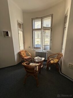 Stůl a židle