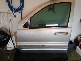 Jeep Grand Cherokee WJ.  ND : LP dveře a 5.té dveře.