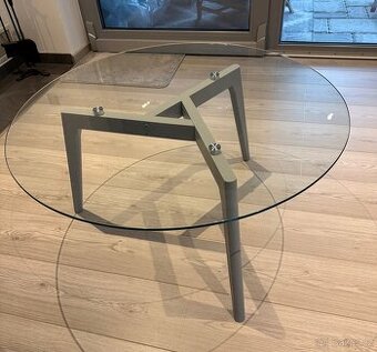 Skleněný konferenční stolek, 90cm