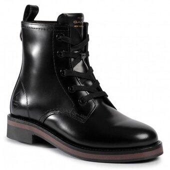 prodam damske kotnikove boty Gant