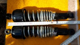 Stavitelné zadní tlumiče na moto caferacer scrambler pár