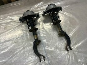 KOMPLETNÍ PŘEDNÍ TLUMIČE AUDI A4 B8 2.0 TFSI 155KW