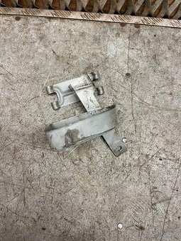 Držák na lékárničku a nářadí Jawa pionýr