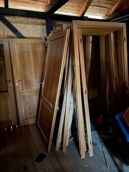 Interiérové dveře z masivu demontované výška 207