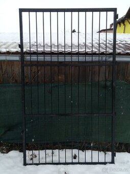 Prodám velkou mříž a rám, výška -234cm,š-140cm, Nýrsko. - 1