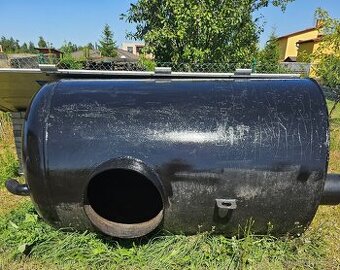 Prodám kovovou detenční nádrž