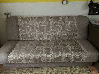 Prodám sedačku  3500 Kč + skříň 2500Kč viz foto.