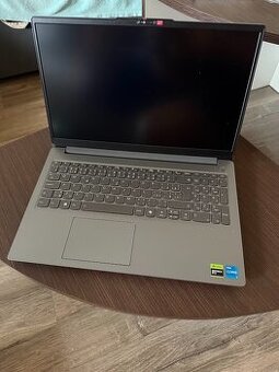🚀 NABÍZÍM: Bleskově Rychlý Herní/Studentský Notebook Lenovo