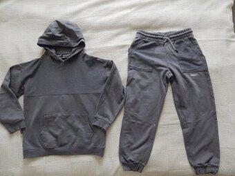 Chlapecký set mikina + kalhoty vel. 146- 152