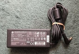 Nabíječka pro notebook 19V 3.42A 65W – funkční