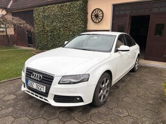 Audi A4 Sedan (B8) – 2.0 TDI, Automat, 2012