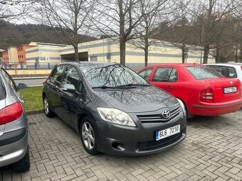 Toyota Auris, 1.4D 2012 227 000 km 66 kW