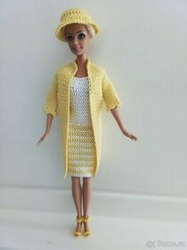 Háčkované šaty na Barbie