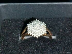 Zlaty damsky prsten Diamanty Vaha 3 g
