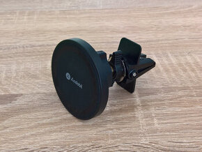 Magnetický držák telefonu do mřížky ventilace