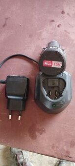 Prodám baterii a nabijecku BOSCH 12V 1,5 A - 1