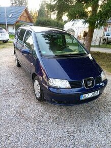 Seat Alhambra 2.0 tdi 2008 bez koroze, teče řízení