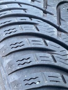 P: 4 ks zimních penu Kleber 195/65 R15 DOT 32/23