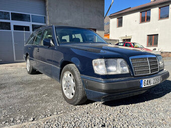 MERCEDES- BENZ 124 220 i 110 Kw AUT