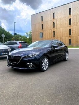 Mazda 3 sport-line, 2.2d, (110kw) výbava Revolution