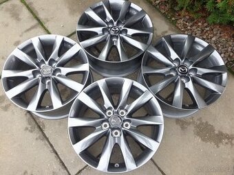 5x114,3 17" Mazda nove original alukola s TPMS
