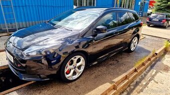 Ford Focus ST 250 ,r.v 2014 Osram Black