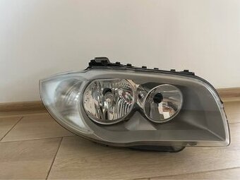 Přední pravý světlomet BMW řada 1 E87