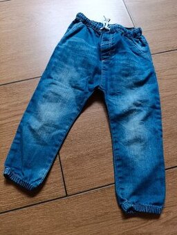 džíny H&M 3-4roky