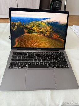 Macbook air 2018 13 velikost