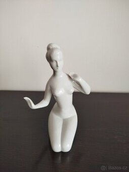 Porcelánová soška