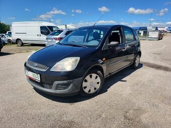 Ford Fiesta 1.3i Ambiente,51kw, nová STK