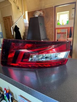 3V5 945 208 - PZ svělo vnější Superb 3 Liftback