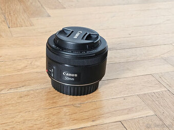Canon EF 50mm f/1.8M STM