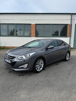 HYUNDAI i40 1.7 CRDi 100kW 2012 ČTĚTE INZERÁT DO KONCE