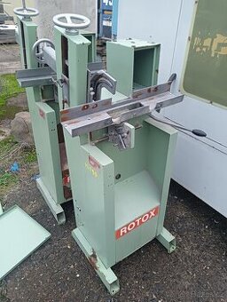 Konstrukce - podstavec stroje ,( frézy rotox fws 380)