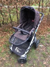 Kočárek trojkombinace + podložka isofix