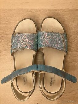 Prodám letní sandály Primigi