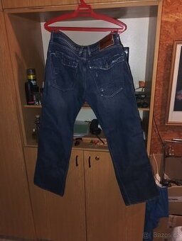 Značkové rifle Replay