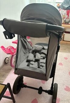 Sportovní kočárek