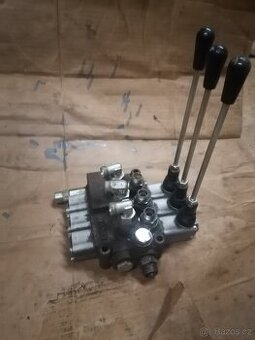 Hydraulicky rozvadec