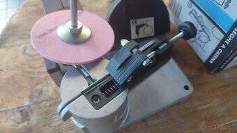 Bruska pilových řetězů