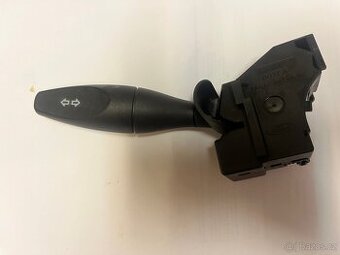 Přepínací páčka levá na Ford fiesta 2004 mk V generace 5