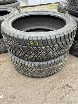 423. 2x zimní pneu goodyear 205/45 r18 ( cca 7,5 mm)