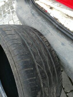 Pneu 235/50 R18