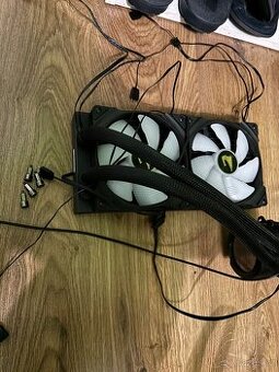 GIGABYTE AORUS WATERFORCE 280 socket am5 - 1