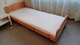 Prodám dřevěnou postel 90x200 cm z masivu