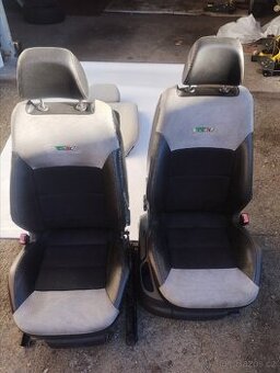 Škoda Fabia RS - přední sedadla