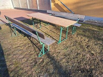 Rozkládací pivní set 220 cm
1x stůl 2 x lavice s opěrou z