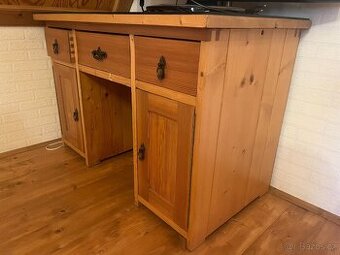 Dětský psací stolek, masiv