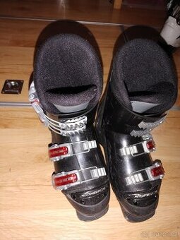 Dětské přezkáče vel 33 - MP 210